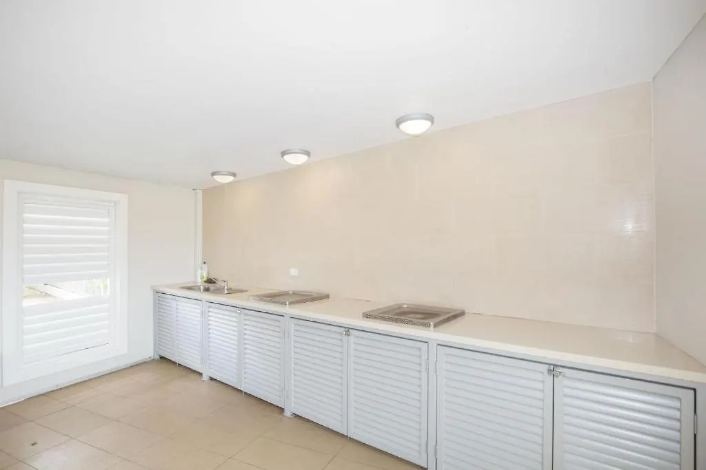2 Bdrm 2 Bthrm Beachfront Apartment Surfers Paradise Gold Coast